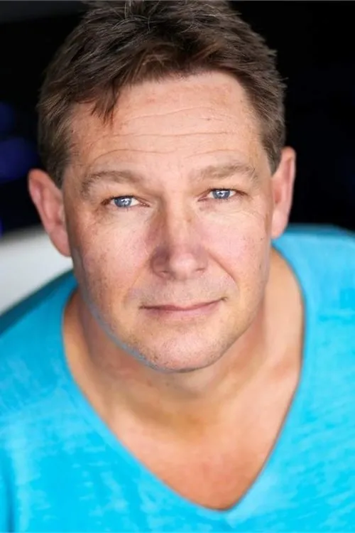 Peter Muller ha trabajado con Ross McKellar en 1 ocasiones