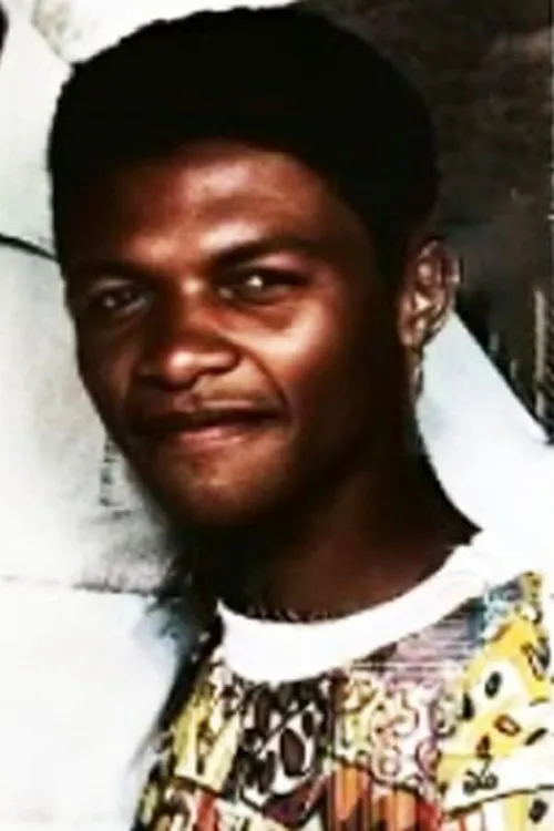 Rouxnet Brown interpretando a Claas Blank