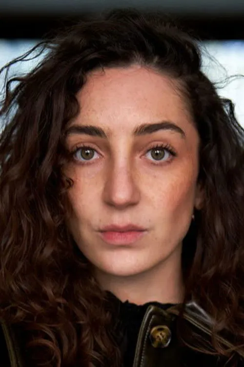 Sulaika Lindemann ha trabajado con Roxana Safarabadi en 1 ocasiones