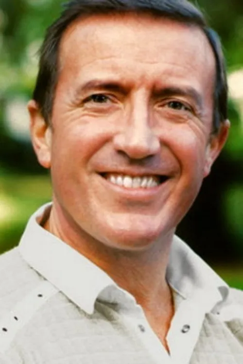 Roy Castle interpretando a Delivery Man with boxes