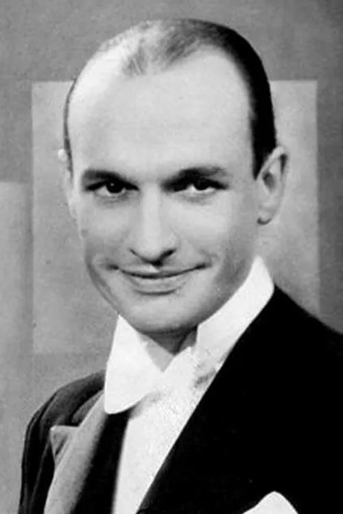 Charles Clapham ha trabajado con Roy Fox en 1 ocasiones