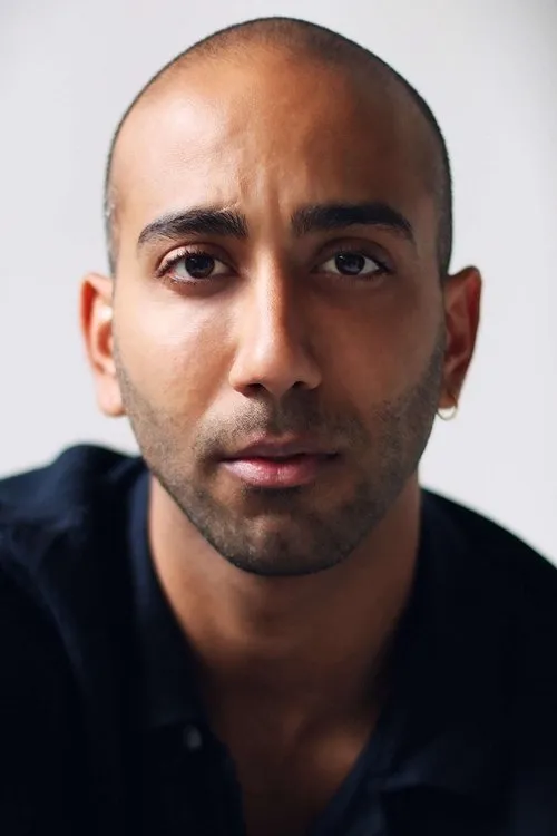 Roy Joseph — personaje: Harry