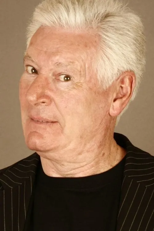 Roy Walker interpretando a Self