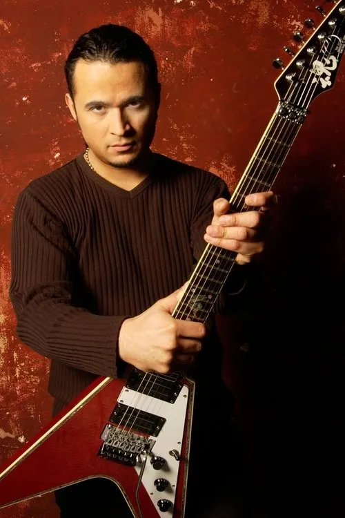 Roy Z interpretando a Self - Guitars