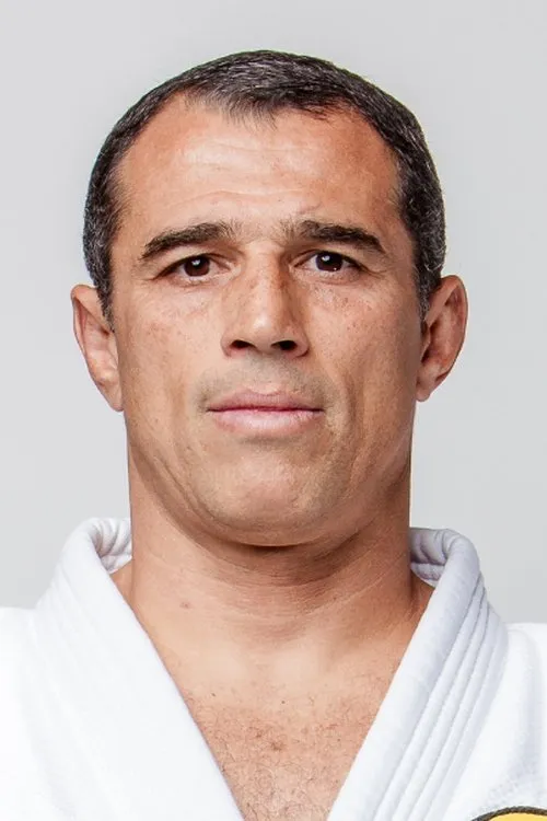 Tasis Petridis ha trabajado con Royler Gracie en 1 ocasiones