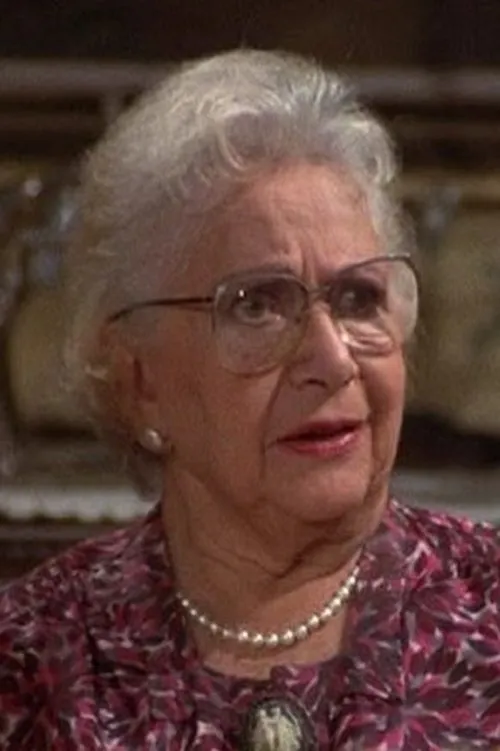 Rozsika Halmos interpretando a Maid