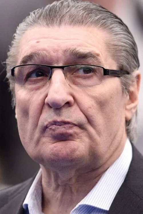 Gerald Asamoah ha trabajado con Rudi Assauer en 2 ocasiones