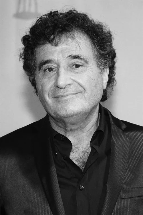 Rudolf van den Berg interpretando a Fotograaf