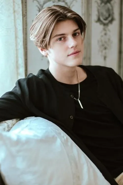 Akasha Collins ha trabajado con Ruel Van Dijk en 1 ocasiones