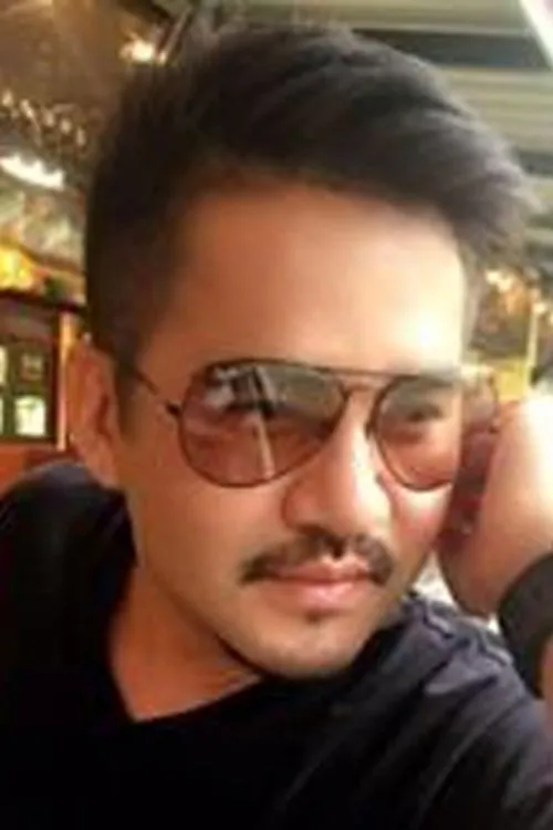 Natthawut Skidjai ha trabajado con Ruengrit Wisamol en 1 ocasiones