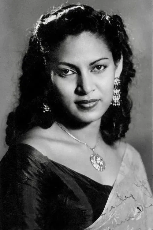 B.S.Perera ha trabajado con Rukmani Devi en 1 ocasiones