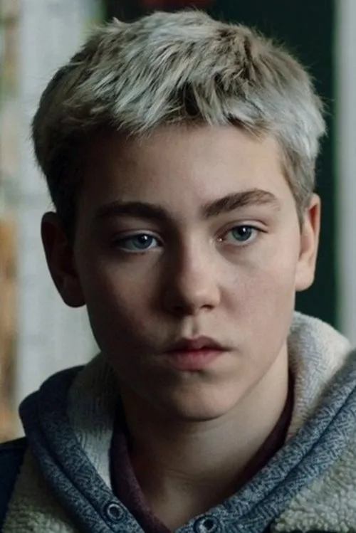 Rumle Kærså interpretando a Benjamin