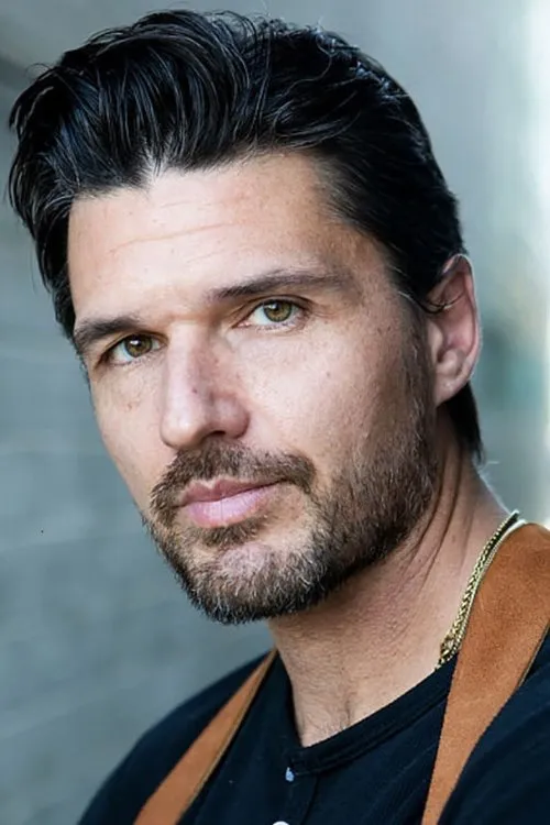 Brendan Wayne ha trabajado con Russell Quinn Cummings en 2 ocasiones