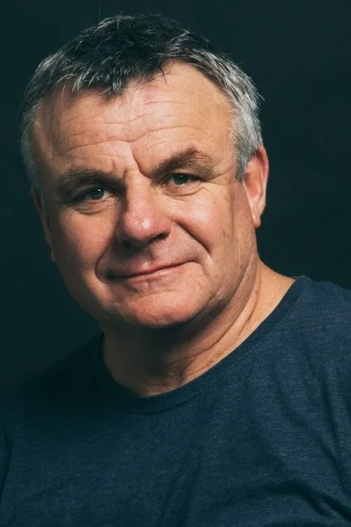 Hamish Brown ha trabajado con Russell Raethel en 1 ocasiones