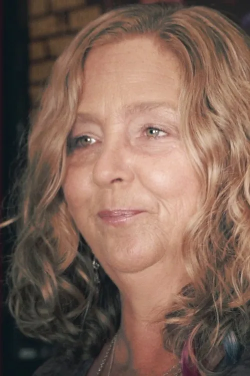 Kelli Johnson ha trabajado con Ruth Schultz en 1 ocasiones