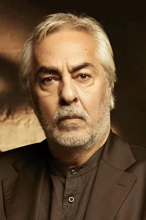 Rutkay Aziz — personaje: Bülent Onaran