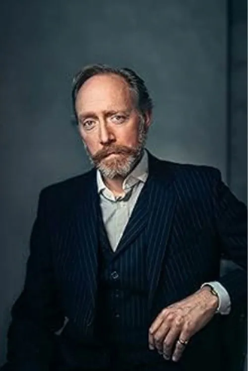 Ryan Ellsworth interpretando a Henrik