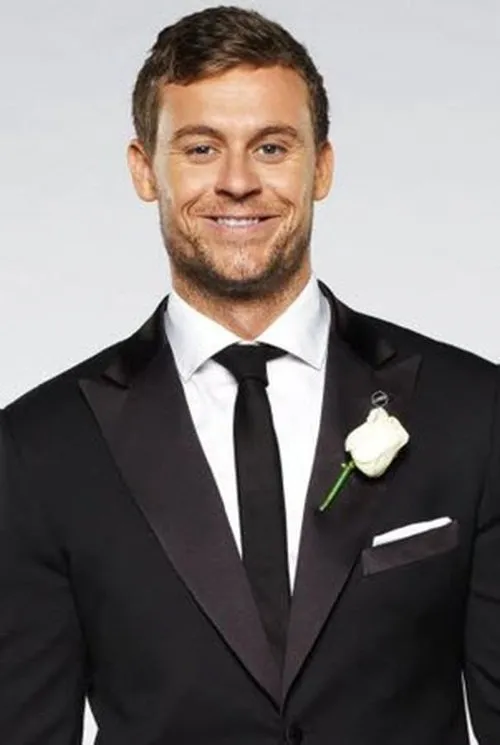 Ryan Gallagher en su biografía y filmografía