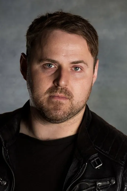 Paul Hughes ha trabajado con Ryan Noire en 1 ocasiones