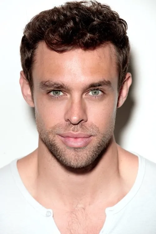 Ryan Pierce — personaje: Davey Gunn