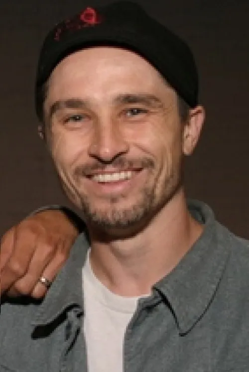 Johnny Lee Countee ha trabajado con Ryan Simonetti en 1 ocasiones