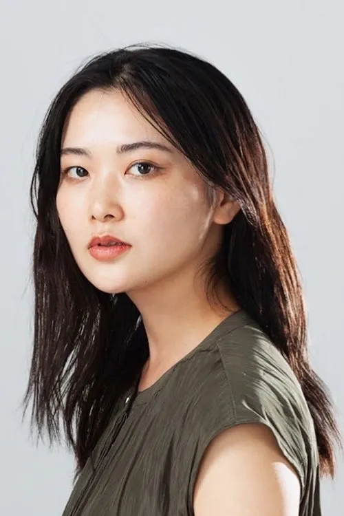 Ryoka Neya interpretando a 