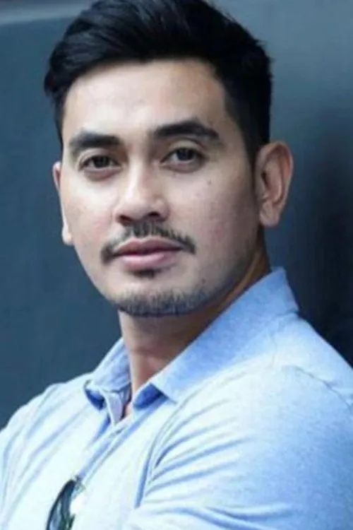 Sabhi Saddi — personaje: Nazim