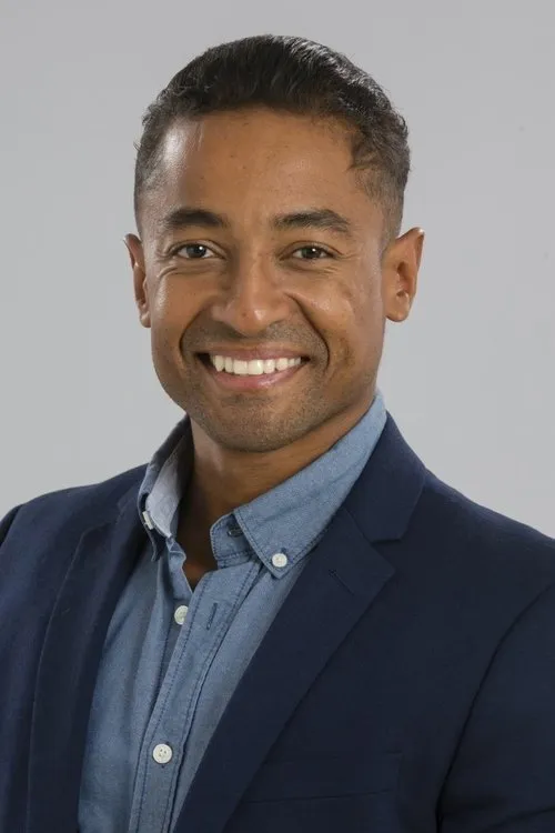 Ian Velloza ha trabajado con Sabri Lucas en 1 ocasiones