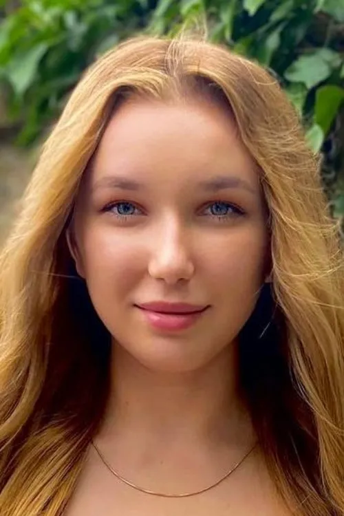 Sabrina Rubtsova interpretando a Sasha