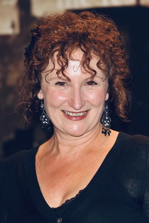 Sadie Shimmin — personaje: Lisa Holgersson