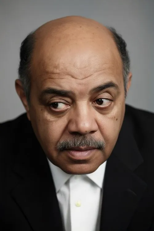 Sadri Karan interpretando a