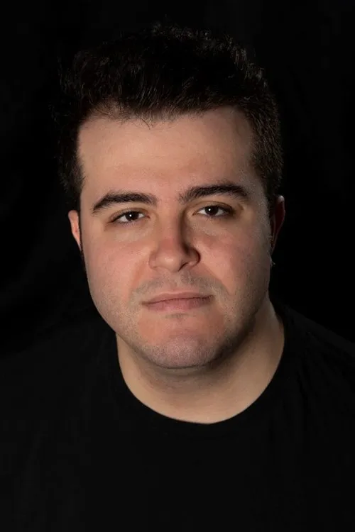 Safa Sarı interpretando a Demir Can