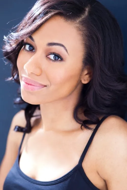 Sagine Valla interpretando a Melanie