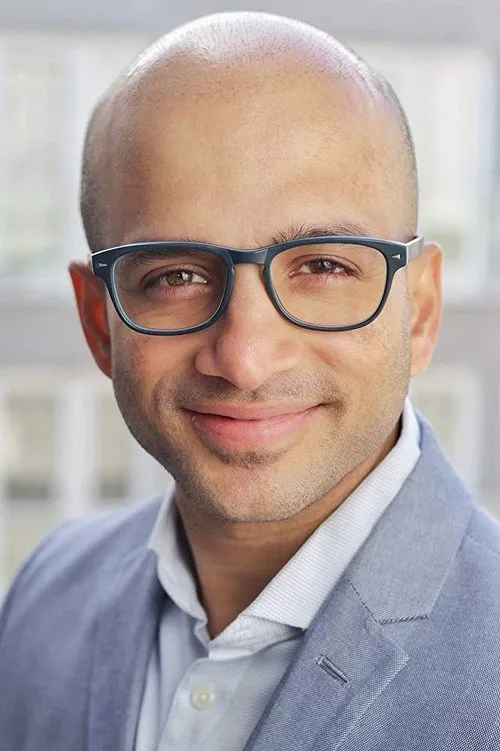 Meena Nerurkar ha trabajado con Sai Gundewar en 1 ocasiones