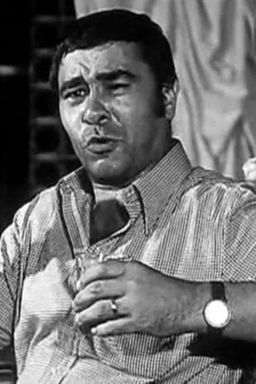 Sayed Ghoneim ha trabajado con سيف الله مختار en 2 ocasiones