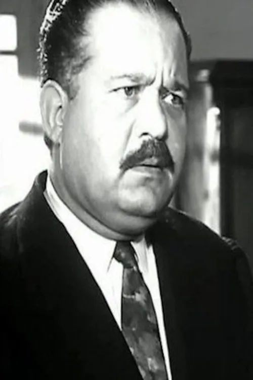 Salah El Masry interpretando a 