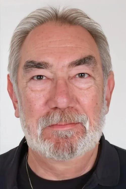 Foto de perfil del actor Salahsun Hekimoğlu en el reparto