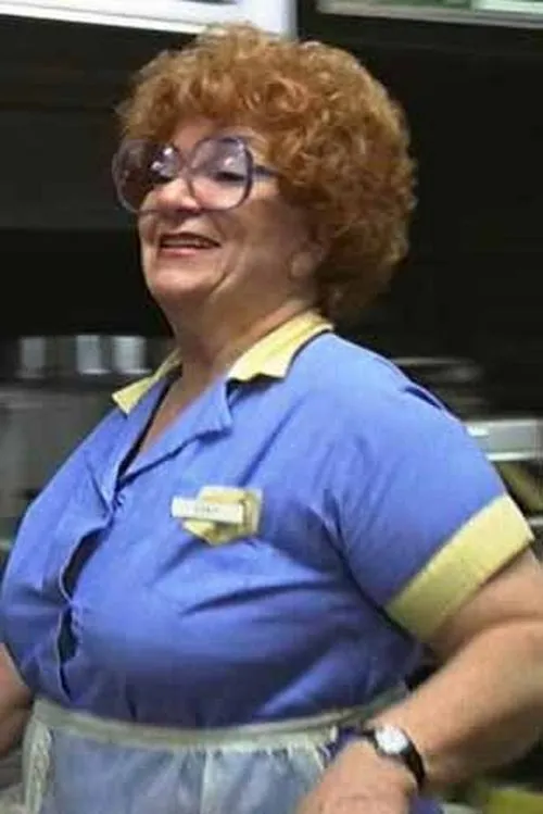 Beth Carlton ha trabajado con Sally Anne Golden en 1 ocasiones