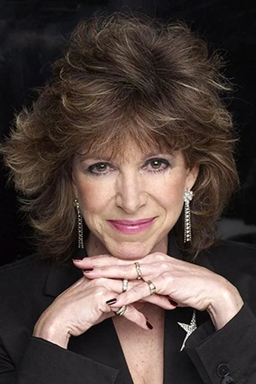 Sally James — personaje: Peggy