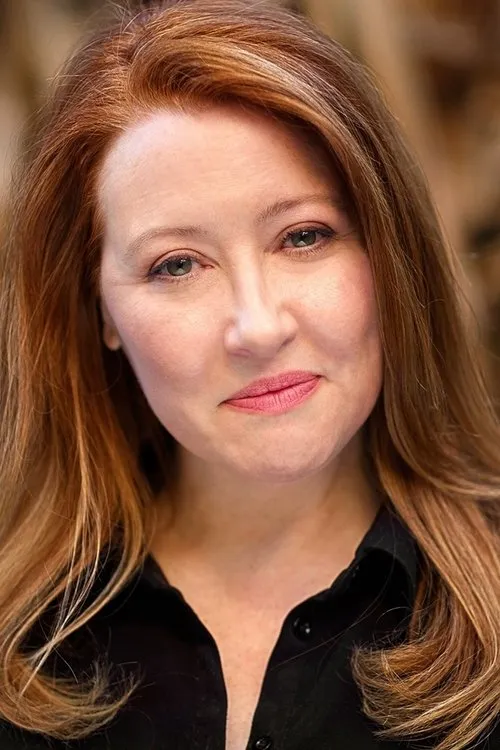 Sally McLean interpretando a Lisa