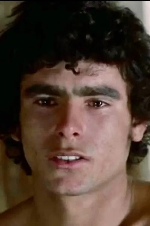 Salvatore Sapienza interpretando a Prince Yunan