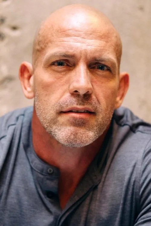 Lovensky Jean-Baptiste ha trabajado con Sam Bass en 1 ocasiones