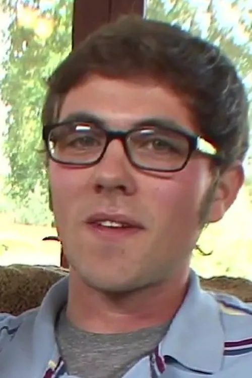 Sam Hain interpretando a 