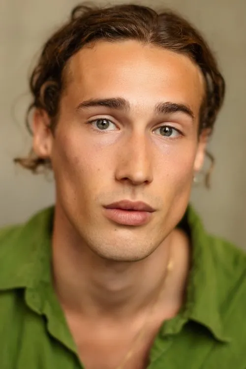 Sam Howard Sneyd — personaje: Silas