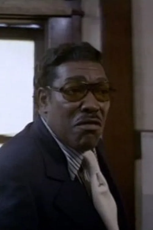 Bruce McNall ha trabajado con Sam Laws en 1 ocasiones