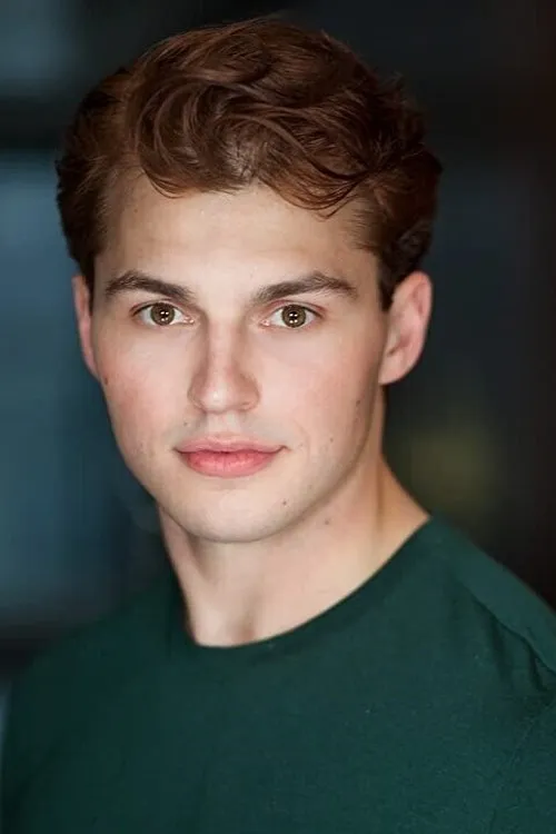 Sam Robert Muik interpretando a Quincy