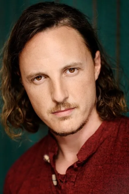 Peter Marshall ha trabajado con Sam Young en 1 ocasiones