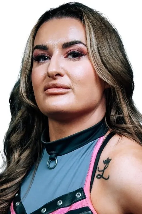 Samantha Hunter interpretando a Emersyn Jayne