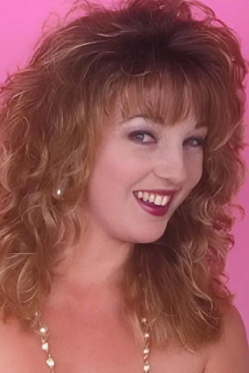 Charlie Simonds ha trabajado con Samantha-Jane Homden en 2 ocasiones