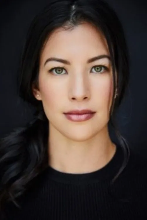 Samantha Jean interpretando a Elaine